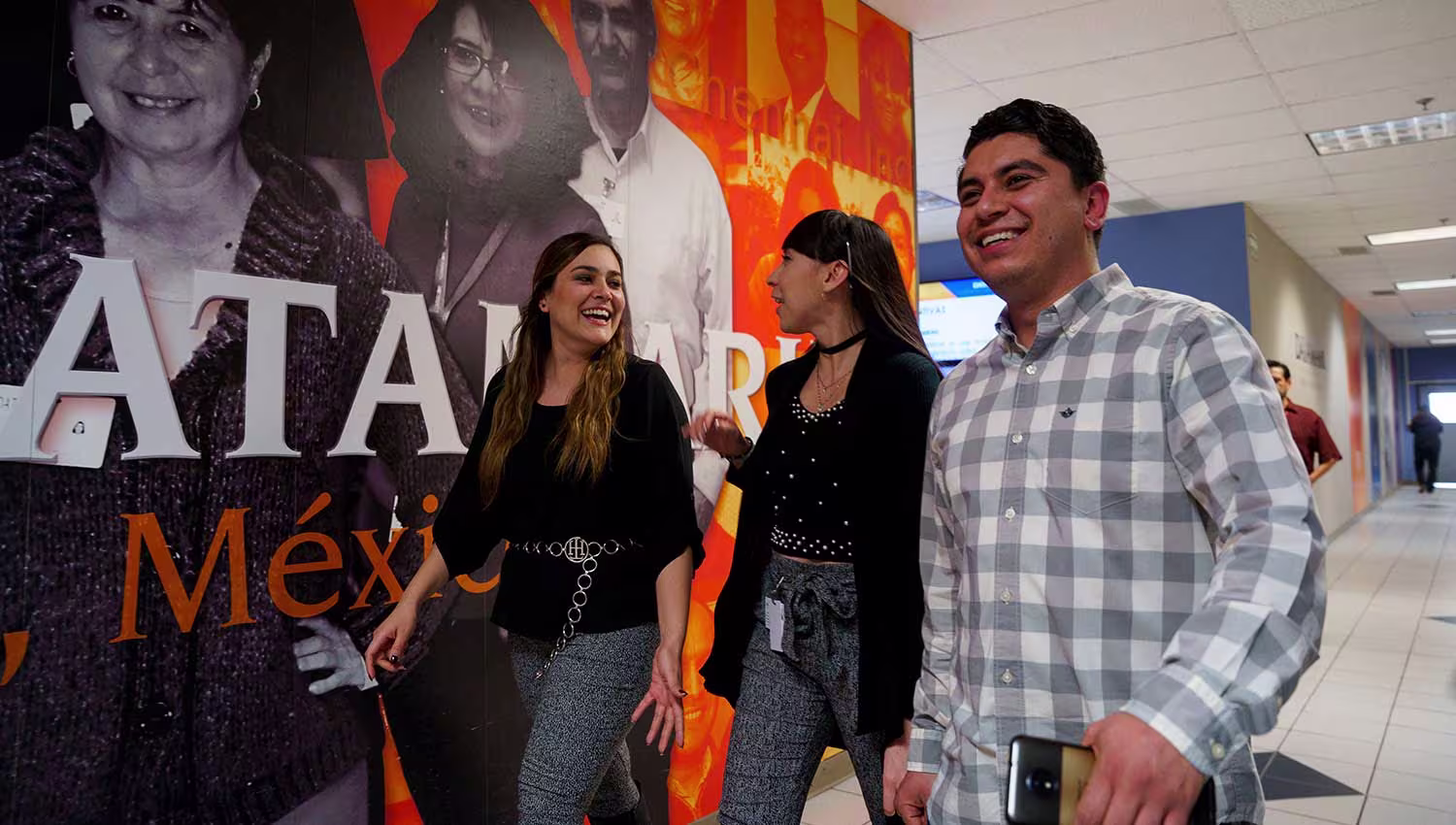 Global Contact Center - DATAMARK Inc.